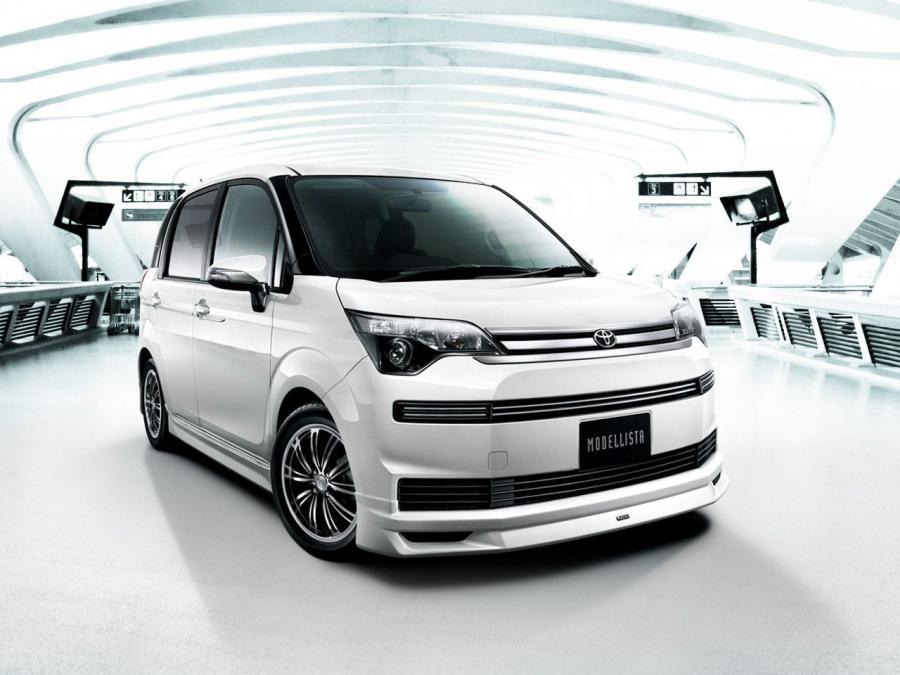  Toyota Spade by Modellista 2012 года  (фото 1 из 7)